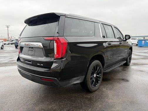 2022 GMC Yukon XL SLE