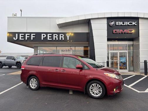 2013 Toyota Sienna XLE