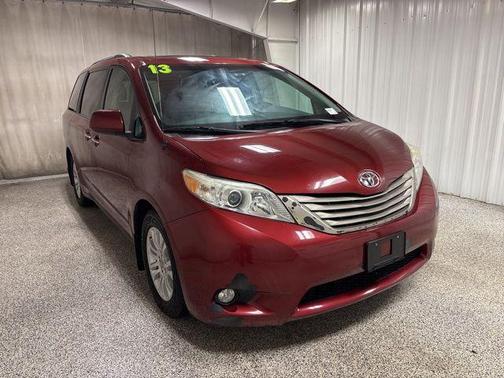 2013 Toyota Sienna XLE