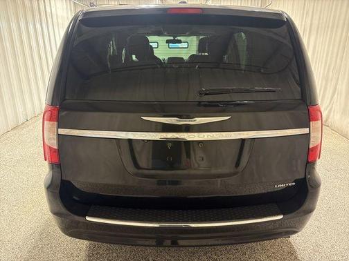 2012 Chrysler Town & Country Limited