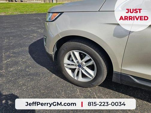 White Gold Metallic 2018 Ford Edge SEL