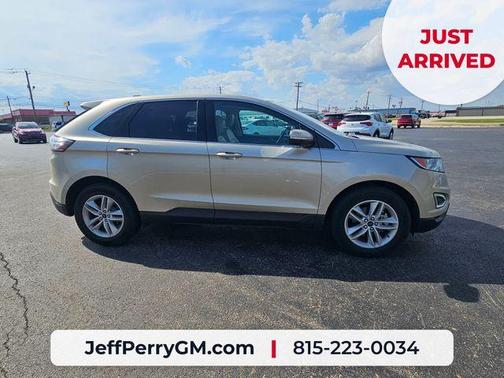 White Gold Metallic 2018 Ford Edge SEL