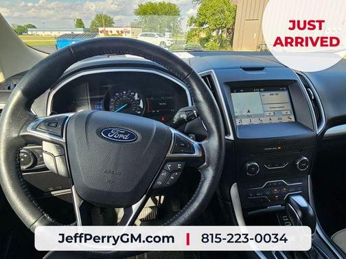 White Gold Metallic 2018 Ford Edge SEL
