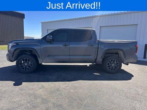 2024 Toyota Tundra Hybrid Platinum