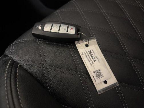 2024 Mitsubishi Outlander SEL