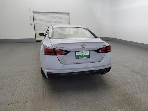 2023 Nissan Altima SR FWD