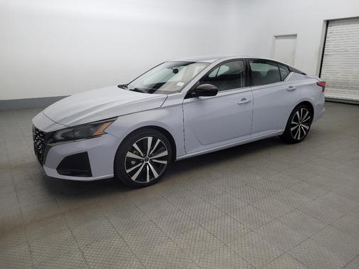 2023 Nissan Altima SR FWD