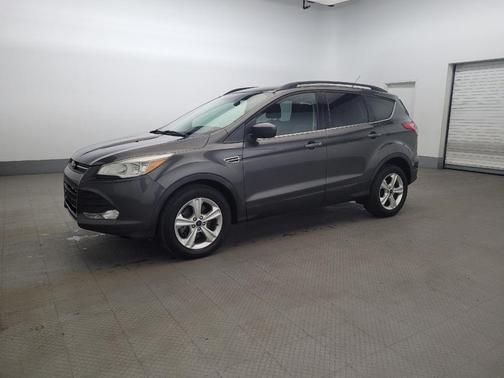 Magnetic 2015 Ford Escape SE