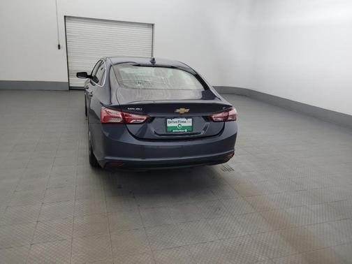 Shadow Gray Metallic 2021 Chevrolet Malibu FWD LT
