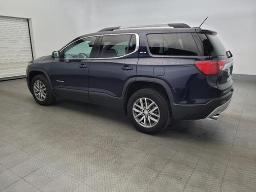 2017 GMC Acadia SLE-2