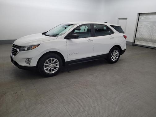 Summit White 2020 Chevrolet Equinox LS
