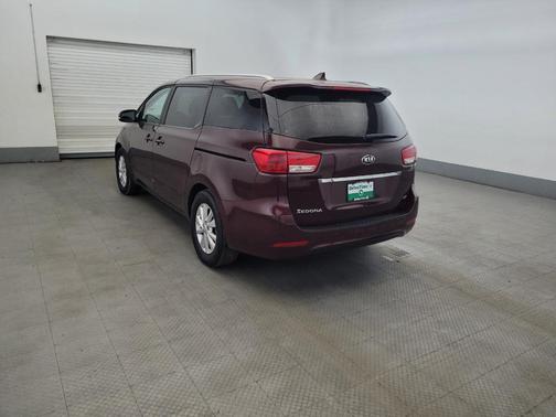 Venetian Red Pearl Metallic 2016 Kia Sedona LX