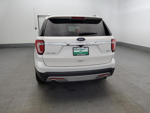 White Platinum Metallic Tri-Coat 2016 Ford Explorer Limited