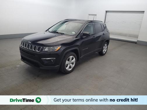 Diamond Black Crystal Pearlcoat 2020 Jeep Compass Latitude