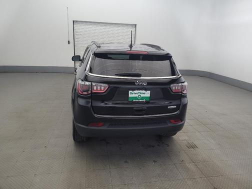 Diamond Black Crystal Pearlcoat 2020 Jeep Compass Latitude