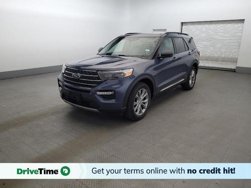 Blue 2021 Ford Explorer XLT