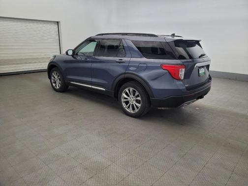 Blue 2021 Ford Explorer XLT