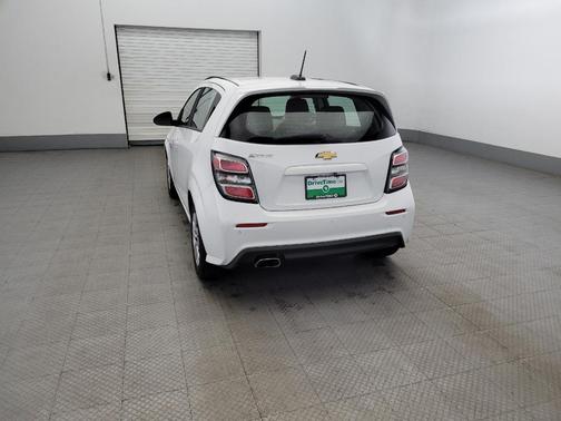2020 Chevrolet Sonic FWD Hatchback 1FL 5-Door
