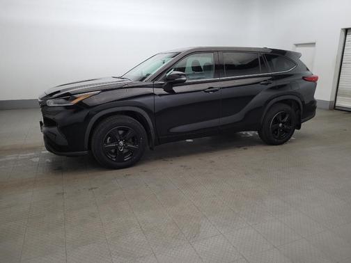 2021 Toyota Highlander LE