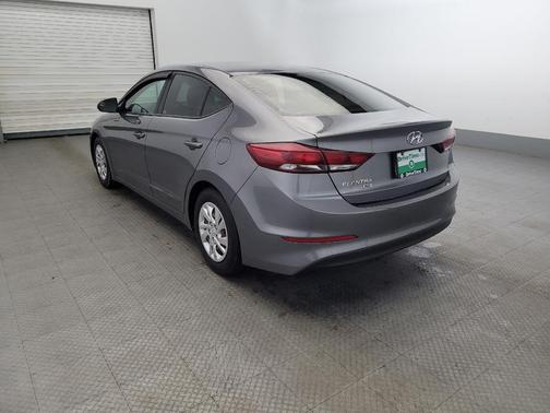 2018 Hyundai ELANTRA SE