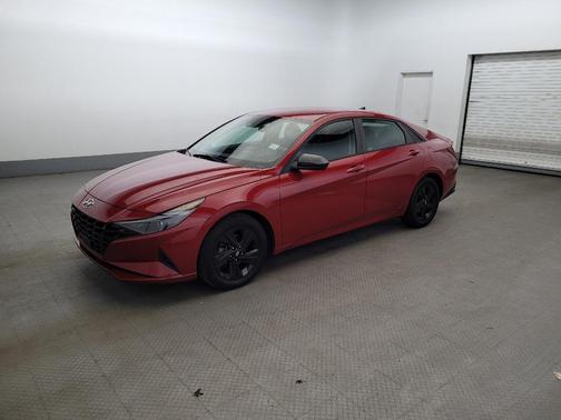 Scarlet Red Pearl 2021 Hyundai ELANTRA SEL