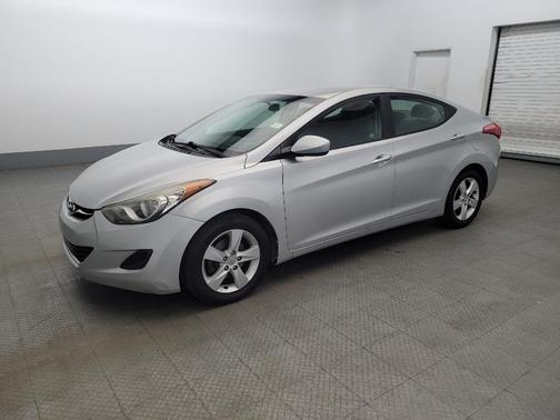 Radiant Silver 2013 Hyundai ELANTRA GLS