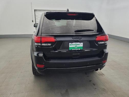 Diamond Black Crystal Pearlcoat 2020 Jeep Grand Cherokee Altitude