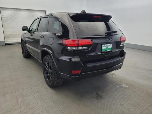 Diamond Black Crystal Pearlcoat 2020 Jeep Grand Cherokee Altitude