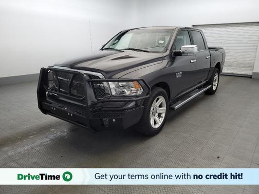 Granite Crystal Metallic Clearcoat 2017 RAM 1500 Lone Star