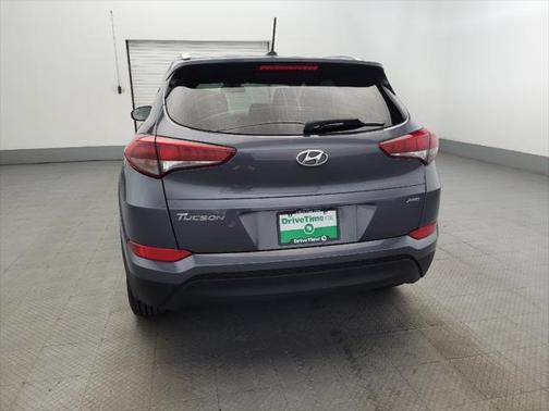 2017 Hyundai TUCSON SE