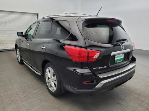 2018 Nissan Pathfinder SL