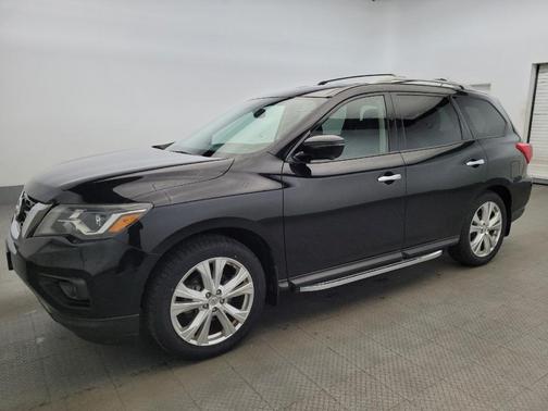 2018 Nissan Pathfinder SL