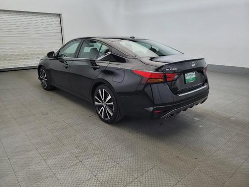 2022 Nissan Altima SR FWD