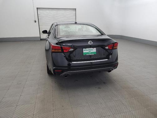 2022 Nissan Altima SR FWD