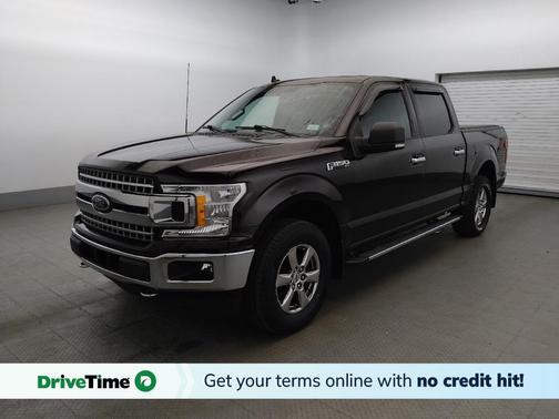 Red 2018 Ford F-150 XLT