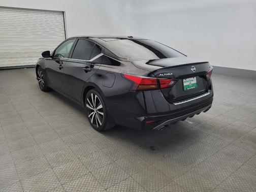 2021 Nissan Altima SR FWD