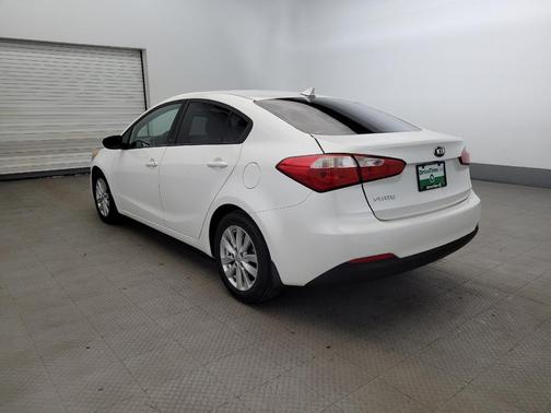 Snow White Pearl 2016 Kia Forte LX