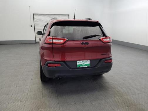 2017 Jeep Cherokee Sport