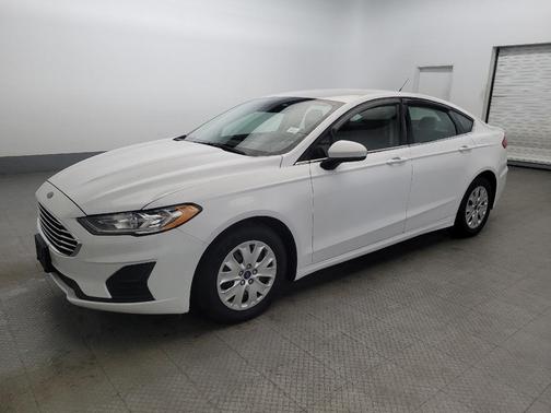 2019 Ford Fusion S