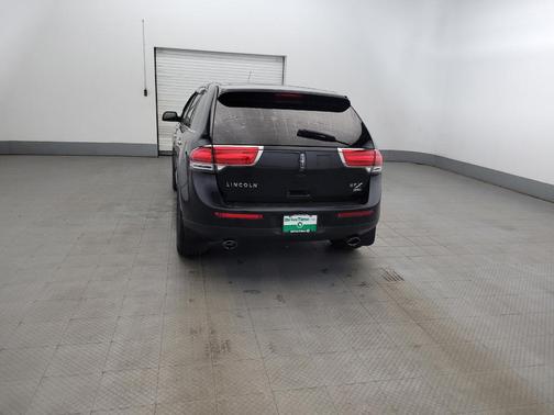 Tuxedo Black Metallic 2015 Lincoln MKX Base
