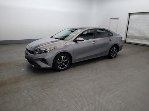 Steel Gray 2024 Kia Forte LXS