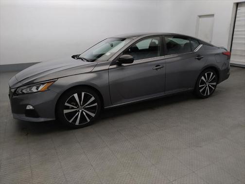 2022 Nissan Altima SR FWD