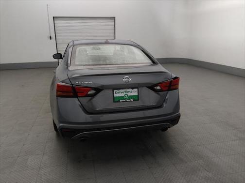 2022 Nissan Altima SR FWD