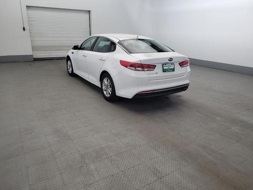Snow White Pearl 2016 Kia Optima LX