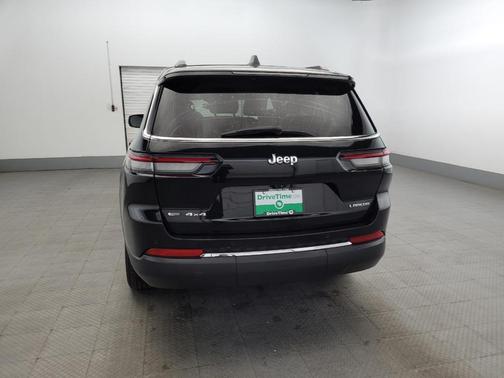 2022 Jeep Grand Cherokee L Laredo