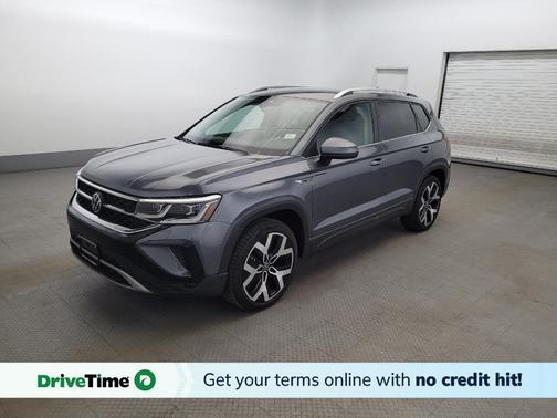 Gray 2022 Volkswagen Taos 1.5T SEL