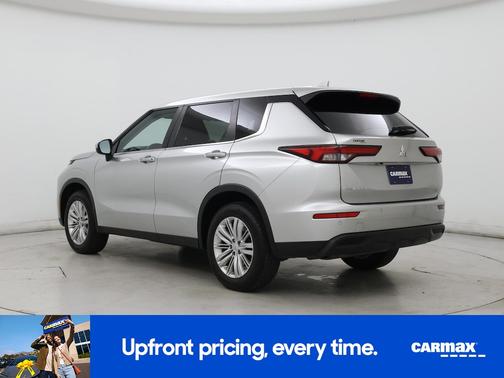 2022 Mitsubishi Outlander ES