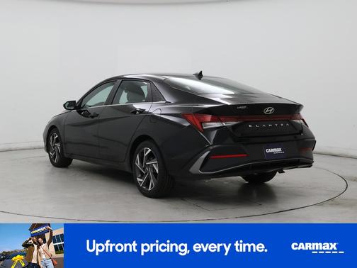 Black 2025 Hyundai ELANTRA SEL Convenience