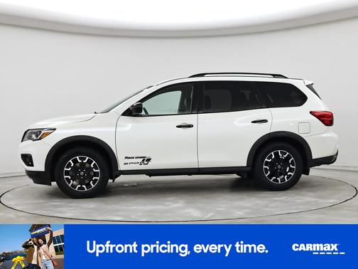 White 2020 Nissan Pathfinder SV