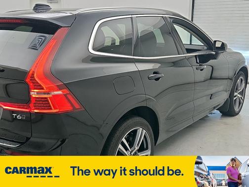 2021 Volvo XC60 T6 Momentum